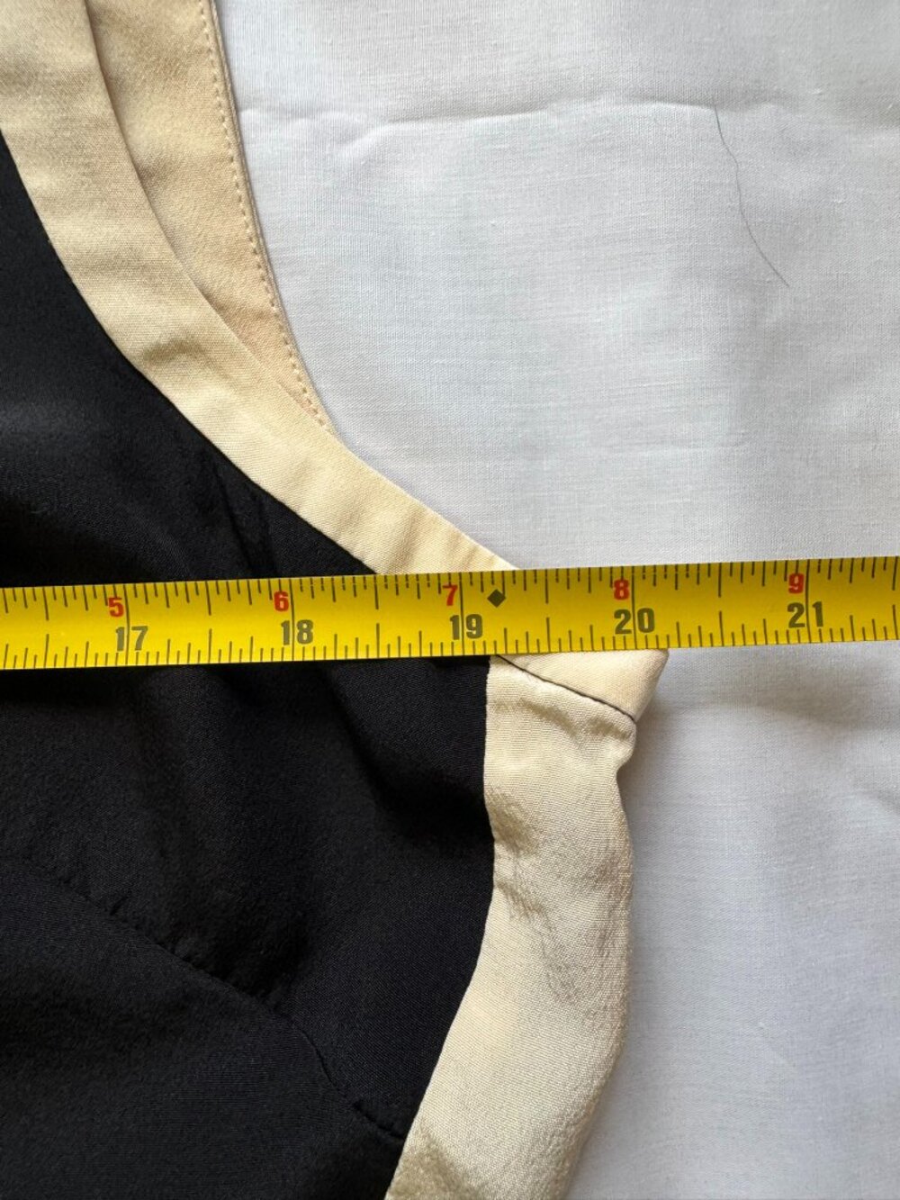 ICE 100% Silk Contrast Tank in Black Cream — Womens 14 - Picture 5 of 7